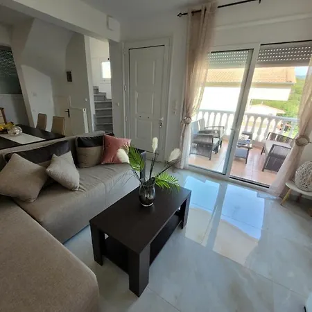 Ina's Masionette Apartment *