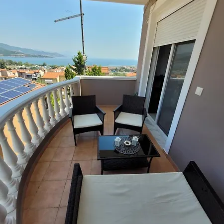 Ina's Masionette Apartment